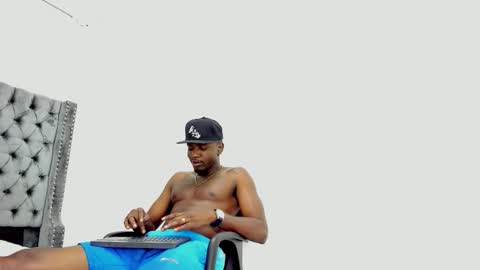 DOUGLAS online show from 10.16.25