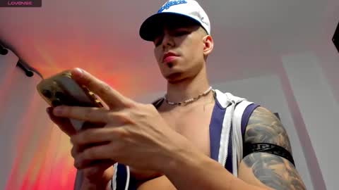 Douglas Safado online show from 12.01.25