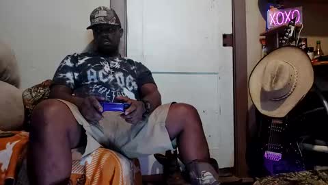 MrPirated online show from 10.04.25