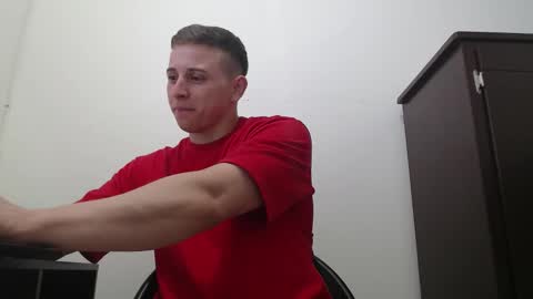 draco_boy2000 online show from 10.10.25