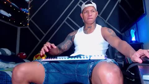 Drake online show from 10.14.25