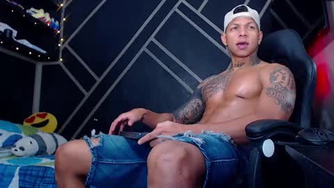 Drake online show from 11.14.25