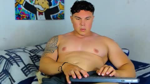 drake_xion1 online show from 11.11.25