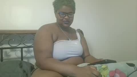 Snapshot of dramaqueen576161 chatting on 09.10.25 dramaqueen576161 online show from 09.10.25