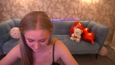 Snapshot of dramaquenn chatting on 02.15.26 Lina online show from 02.15.26