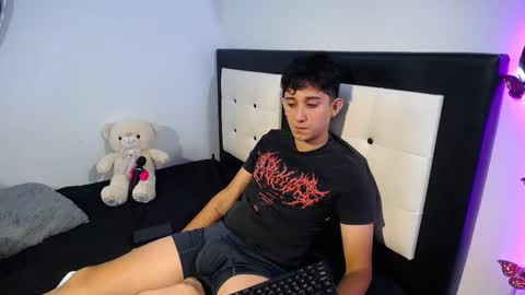 -- nicolle and jhon -- online show from 09.22.25