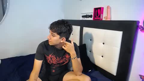 -- nicolle and jhon -- online show from 10.03.25