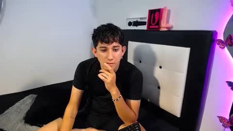 -- nicolle and jhon -- online show from 10.05.25