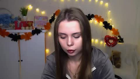 Mari online show from 10.10.25