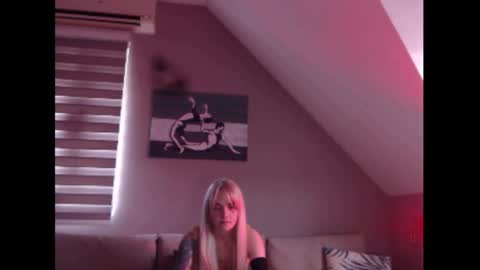 A girl online show from 03.12.25