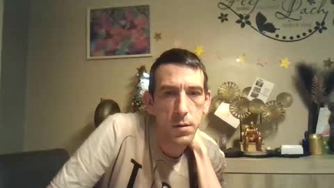 Snapshot of dreamguy38 chatting on 12.29.24 dreamguy38 online show from 12.29.24