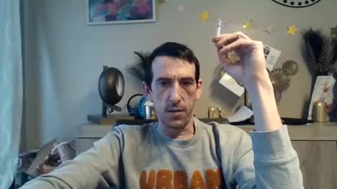 Snapshot of dreamguy38 chatting on 01.27.25 dreamguy38 online show from 01.27.25