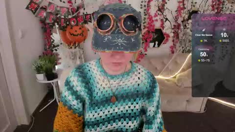 Luna online show from 10.31.25