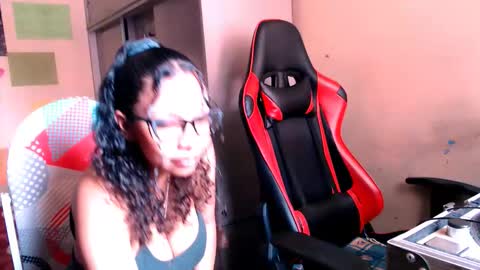 Snapshot of dreamteachflame chatting on 10.15.25 DreamTeachFlame online show from 10.15.25
