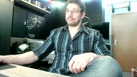 Snapshot of dreamwallker chatting on 10.11.25 Ioannes Paulus the 2nd online show from 10.11.25