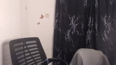 Snapshot of dreamy_wetpussy chatting on 05.29.26 BEAUTY online show from 05.29.26