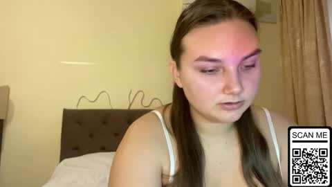 Mila online show from 10.04.25