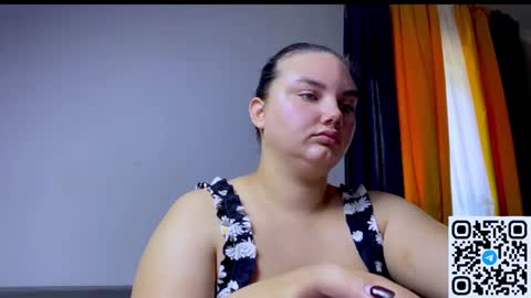 Snapshot of dreamyblushfairy chatting on 06.29.26 Mila online show from 06.29.26