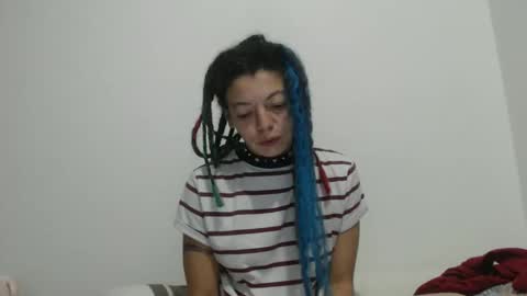 DreamyLatina online show from 11.19.25