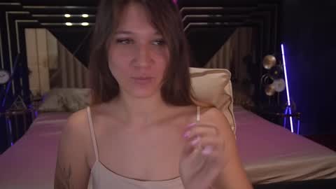 Lina online show from 12.04.24