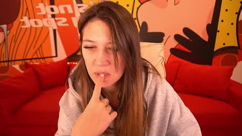 Lina online show from 01.02.25