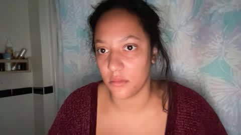 Snapshot of dreamyriri chatting on 10.19.25 RIRI OR DREAMY online show from 10.19.25