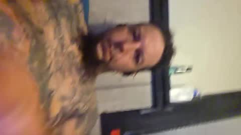 Snapshot of dreddshung chatting on 09.25.25 dreddshung online show from 09.25.25