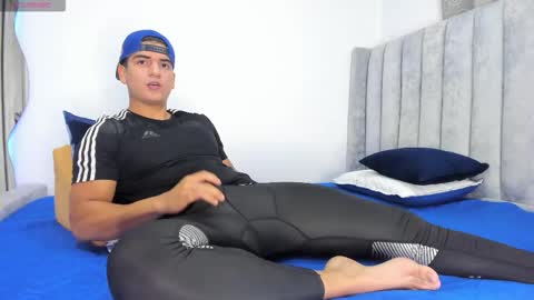 Snapshot of drekev_ chatting on 10.12.25 Kevin online show from 10.12.25