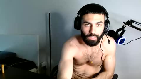 drewwho_ online show from 04.16.26