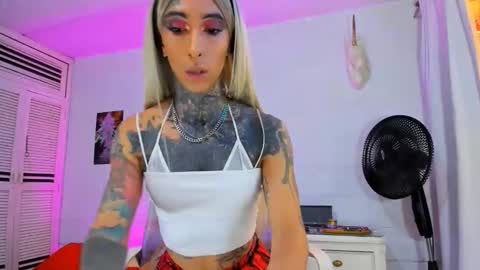 drippyorlove online show from 01.17.26