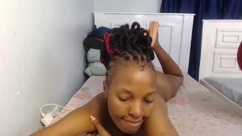 Snapshot of drippyreen chatting on 10.24.25 drippyreen online show from 10.24.25