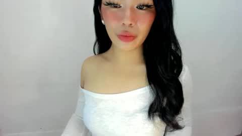 Snapshot of dripqueenxoxo chatting on 09.15.25 miss. Erika online show from 09.15.25