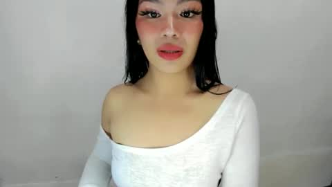 miss. Erika online show from 09.18.25