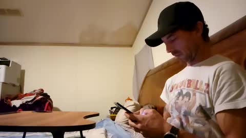 Inexperienced catfish online show from 01.26.25