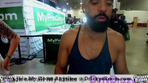 Snapshot of drizzys_room chatting on 12.06.24 DirtyDrizzy online show from 12.06.24