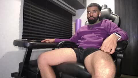 Snapshot of drizzys_room chatting on 10.03.25 DirtyDrizzy online show from 10.03.25