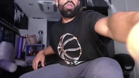 Snapshot of drizzys_room chatting on 10.18.25 DirtyDrizzy online show from 10.18.25