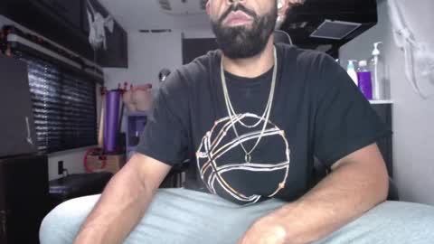 Snapshot of drizzys_room chatting on 10.19.25 DirtyDrizzy online show from 10.19.25