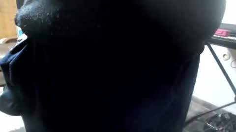 Snapshot of dsteely24 chatting on 01.06.25 Blow4Gold online show from 01.06.25