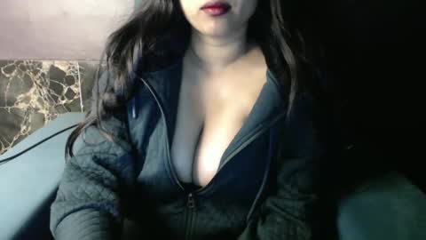 Snapshot of duajaan0 chatting on 02.18.26 Dua online show from 02.18.26