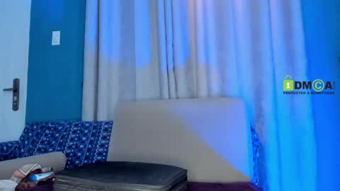 duamilktits online show from 03.30.26