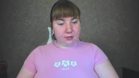 Snapshot of duchess_dafna chatting on 02.20.25 Duchess Dafna online show from 02.20.25