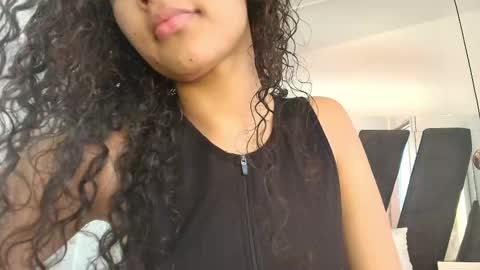 Snapshot of dulce__candy_ chatting on 09.15.25 Dulce Candy online show from 09.15.25