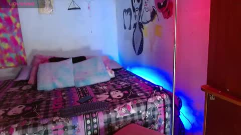 Dulce online show from 10.19.25