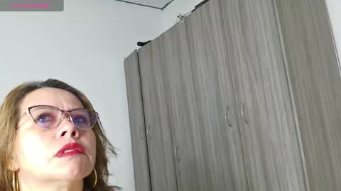 Im Dulce online show from 11.01.25