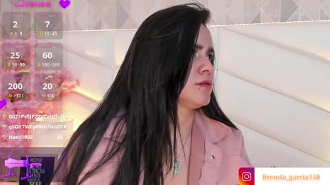 Snapshot of dulce_hiil_ chatting on 12.23.24 Monday 5-2 am From Tuesday to Friday5-1 am Colombia time online show from 12.23.24