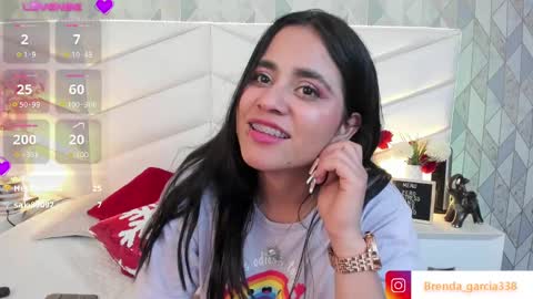 Snapshot of dulce_hiil_ chatting on 12.27.24 Monday 5-2 am From Tuesday to Friday5-1 am Colombia time online show from 12.27.24