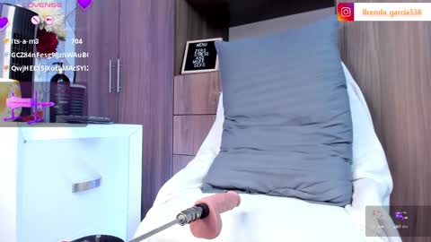 Snapshot of dulce_hiil_ chatting on 01.18.25 Monday 5-2 am From Tuesday to Friday5-1 am Colombia time online show from 01.18.25