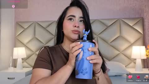 Snapshot of dulce_hiil_ chatting on 09.08.25 Monday 5-2 am From Tuesday to Friday5-1 am Colombia time online show from 09.08.25