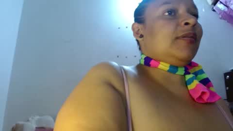 Snapshot of dulce_mmaria chatting on 02.23.25 dulce online show from 02.23.25